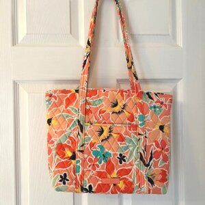 VERA BRADLEY | Rainforest Lily Coral Pattern Tote-Like NEW!